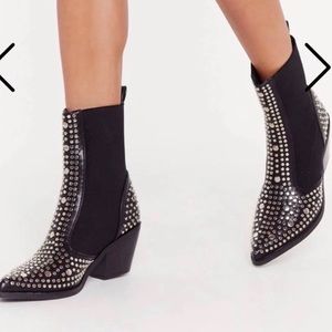 Nasty Gal Western Studded Boot 39